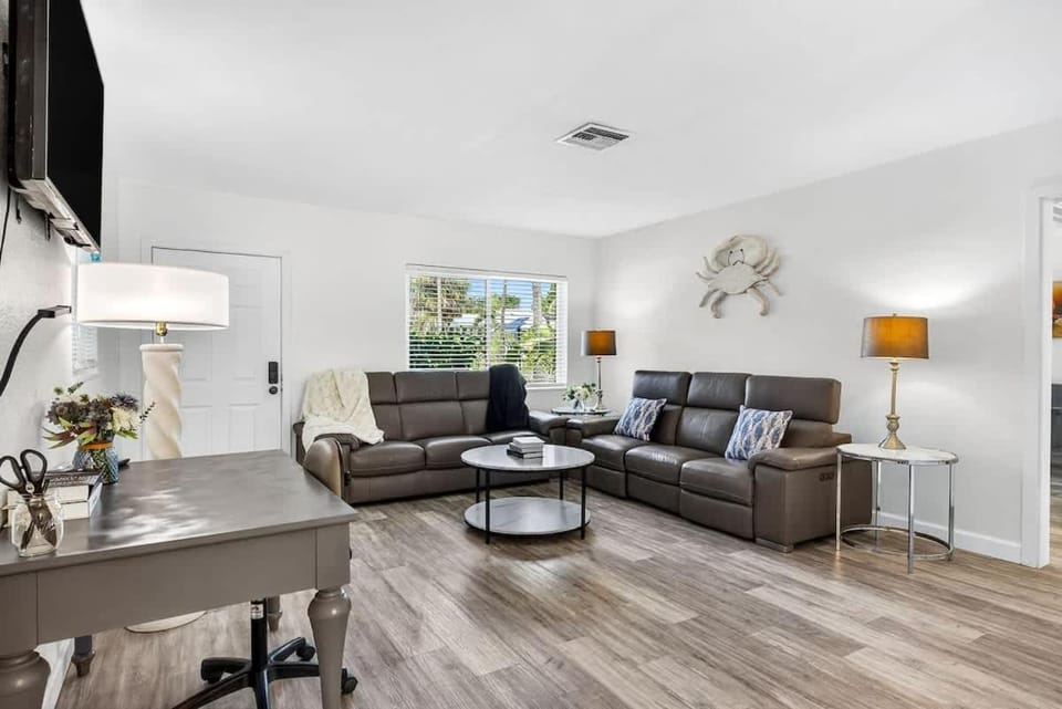 Buffalo Bungalow House in Indian Rocks Beach