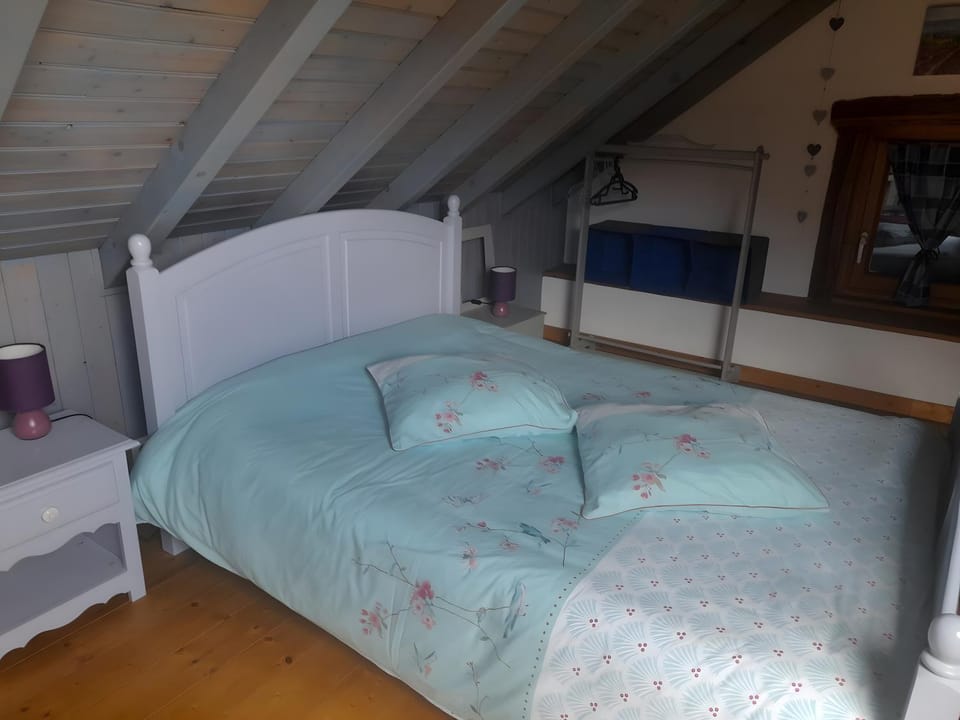 Property building, Living room, Bedroom