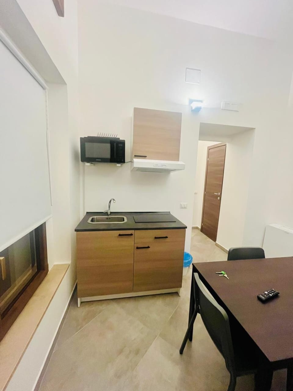 Kitchen or kitchenette, oven, stove