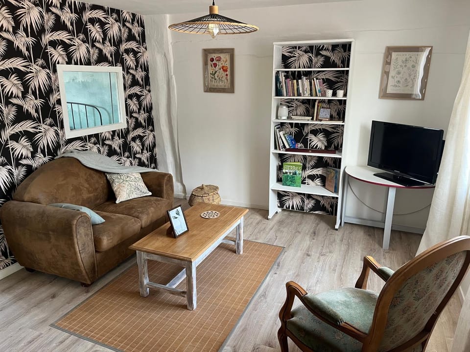 Library, TV and multimedia, Living room