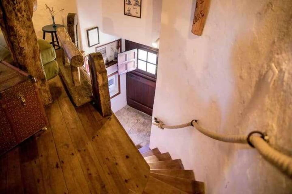 Moinho do Lebre House in Lisbon District