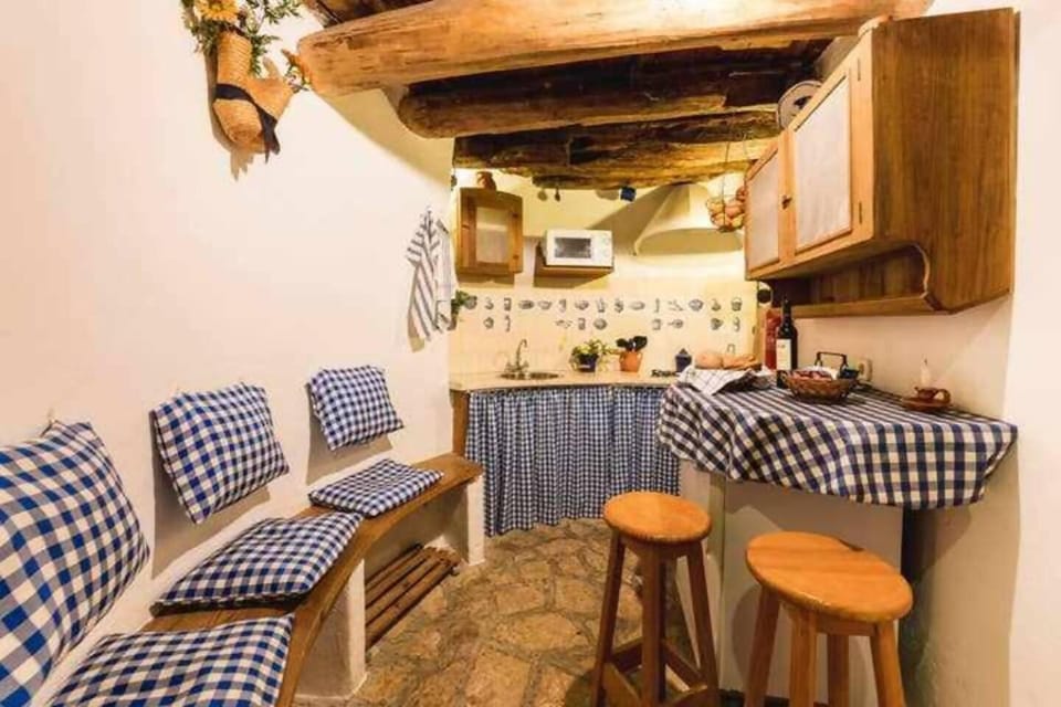 Moinho do Lebre House in Lisbon District
