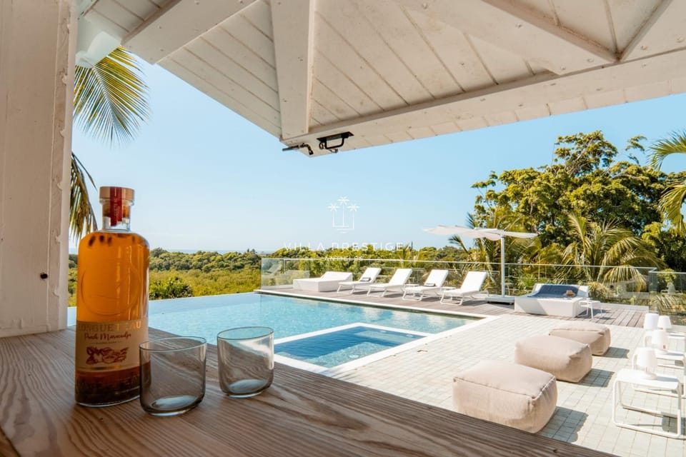 Baie Du Pélican - 6 bedrooms Villa in Le Gosier
