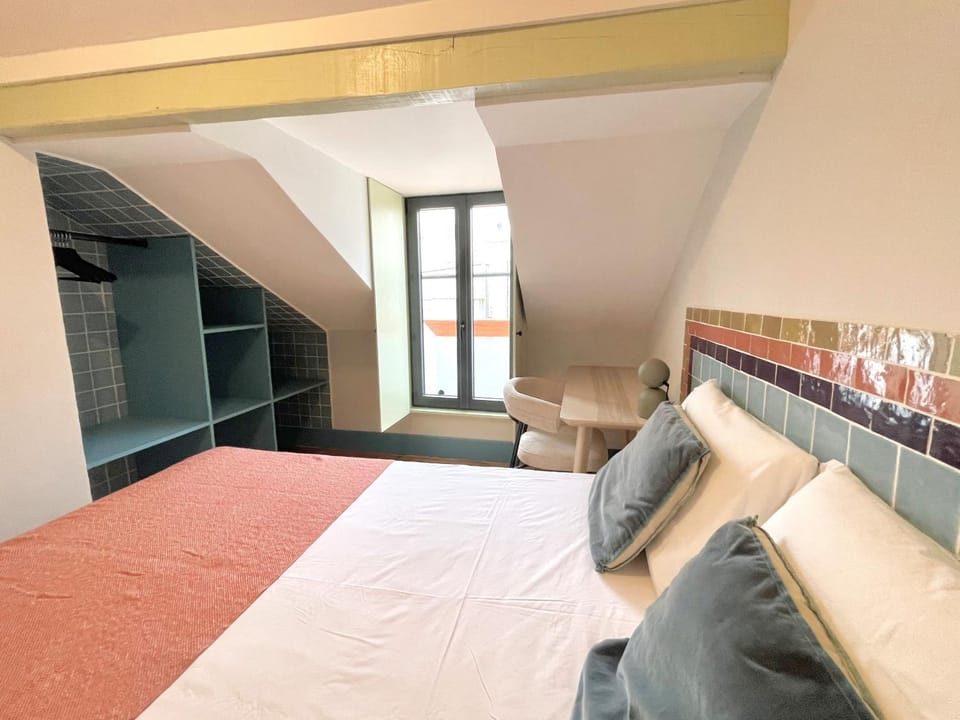 Bed, Photo of the whole room, Bedroom