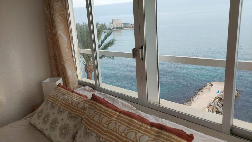 Bed, Sea view