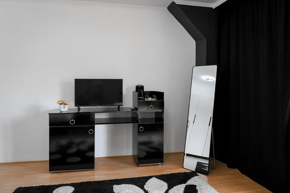 TV and multimedia, Bedroom