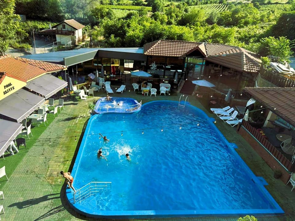 Swimming pool, Swimming pool