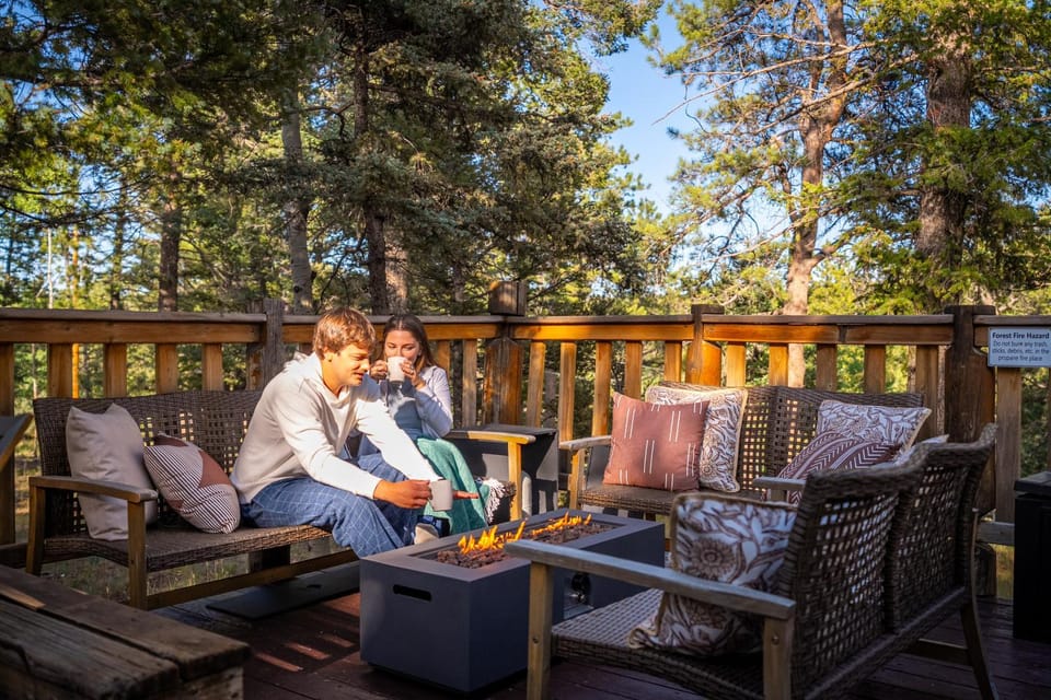 Timber A-Frame, Large Deck, Hot Tub, Fireplace House in Colorado