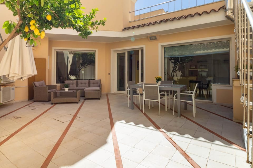 Sardinian Sea House House in Quartu Sant'Elena