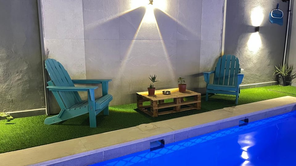 Balcony/Terrace, Swimming pool