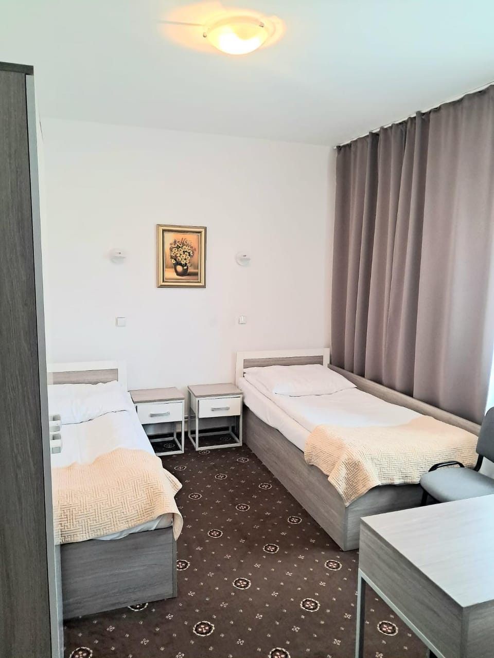 Bed, Photo of the whole room