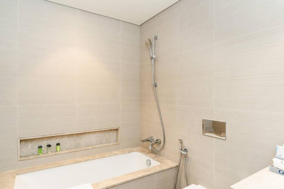 Shower, Bathroom, Bath, towels