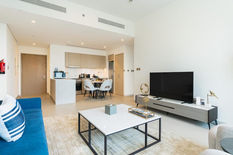 Communal lounge/ TV room, TV and multimedia, Kitchen or kitchenette, Living room, Seating area, Dining area, Evening entertainment, minibar