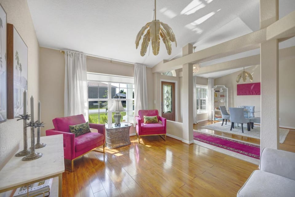Family Retreat - Sleeps 10 - Pool - Near Beach House in South Gulf Cove