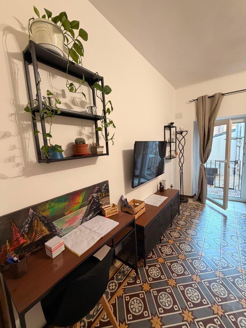 Communal lounge/ TV room