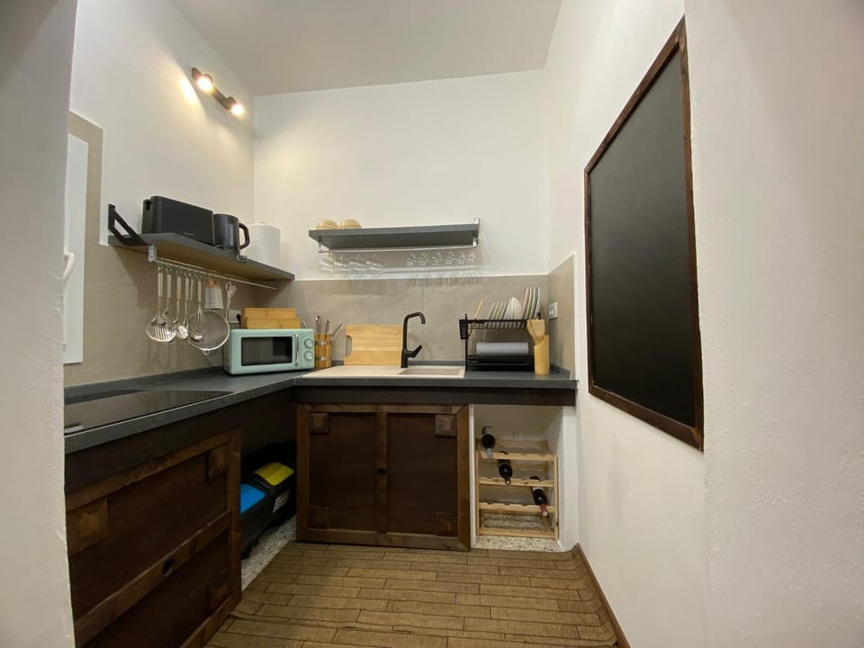 microwave, stove, toaster