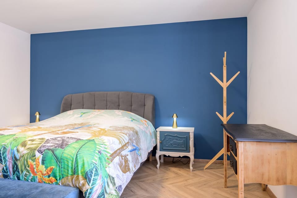 Living room, Bedroom
