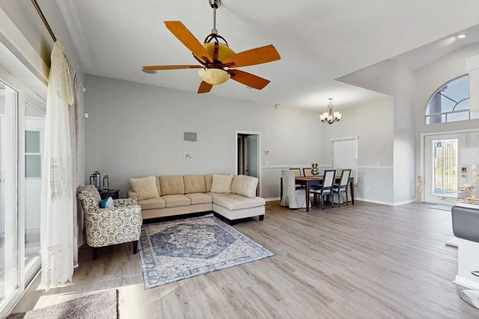 Coral Palm Villa House in Cape Coral