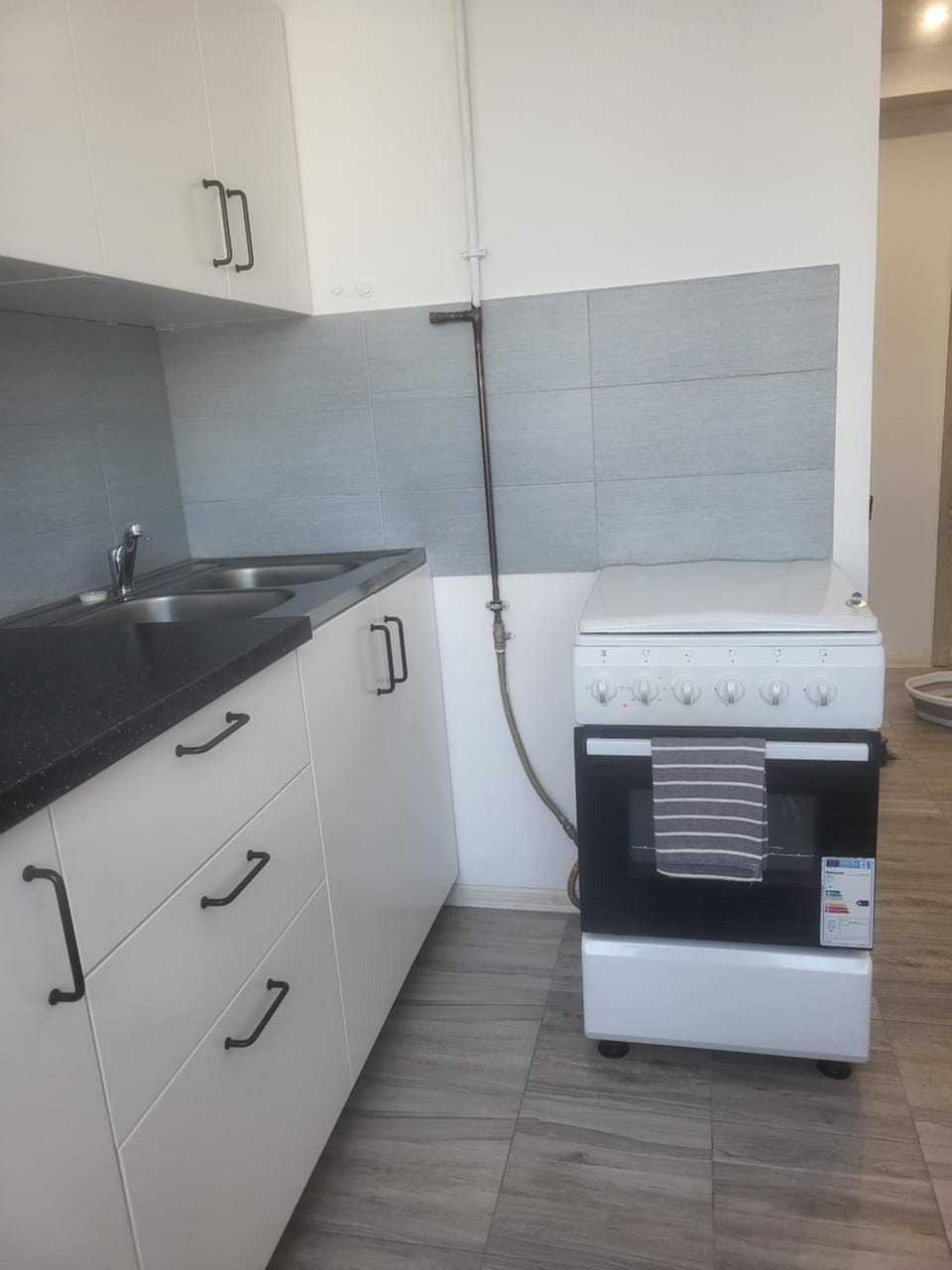 Kitchen or kitchenette, pet friendly, stove