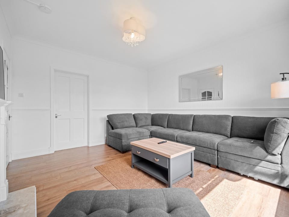 Communal lounge/ TV room, Living room