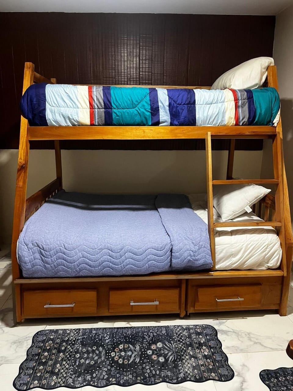 bunk bed