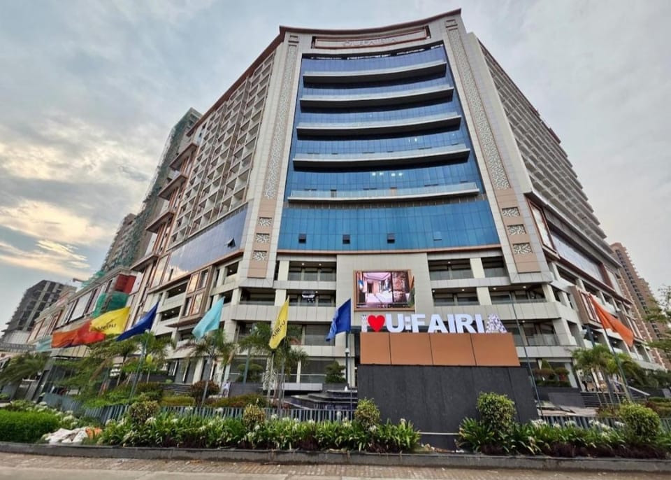 AQQUA suites hotel Fusion Ufairia Mall Apartment in Noida