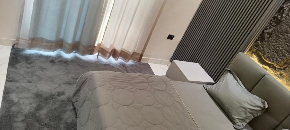 AQQUA suites hotel Fusion Ufairia Mall Apartment in Noida