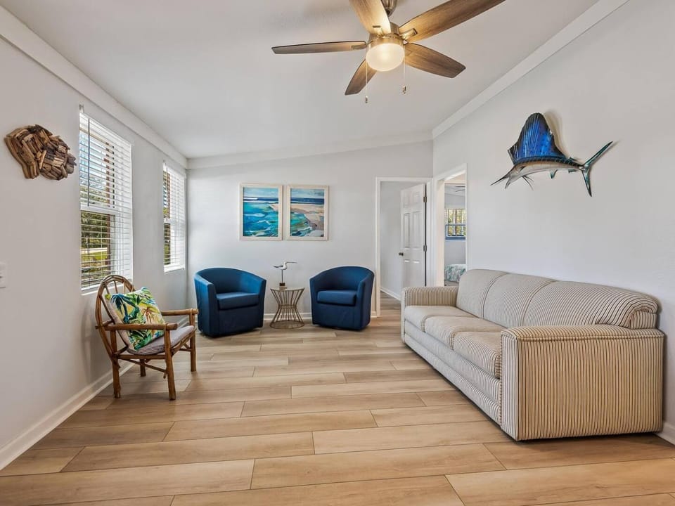 The Beach Nest - A Newly Renovated Paradise! House in Florida