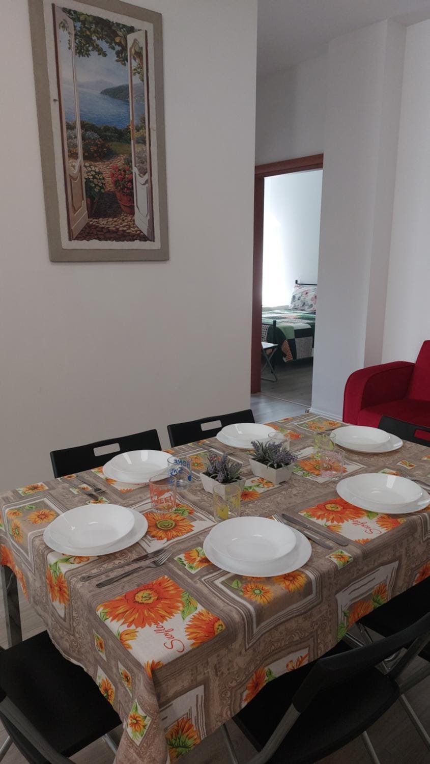 Living room, Dining area