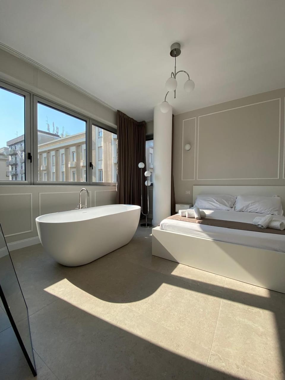 Bed, Photo of the whole room, Bedroom, Bath