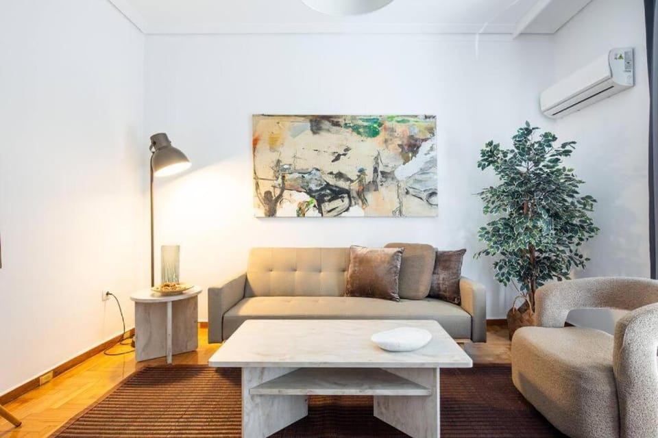 Living room, Seating area, air conditioner