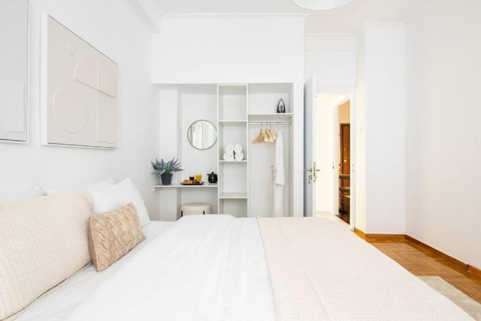 Bed, Photo of the whole room, Bedroom, wardrobe