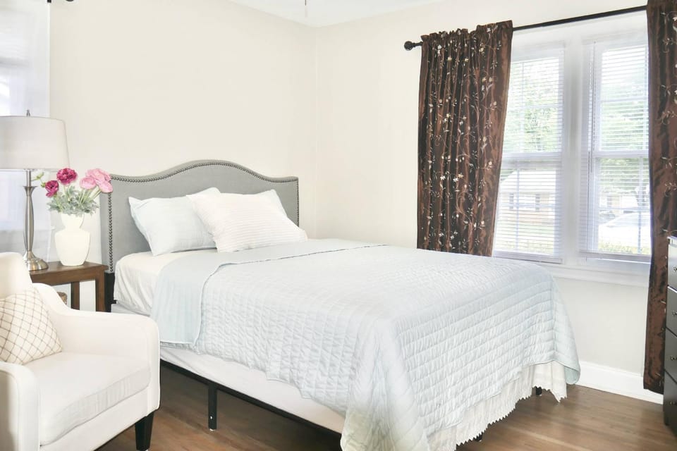 Parkside Retreat House in Pineville
