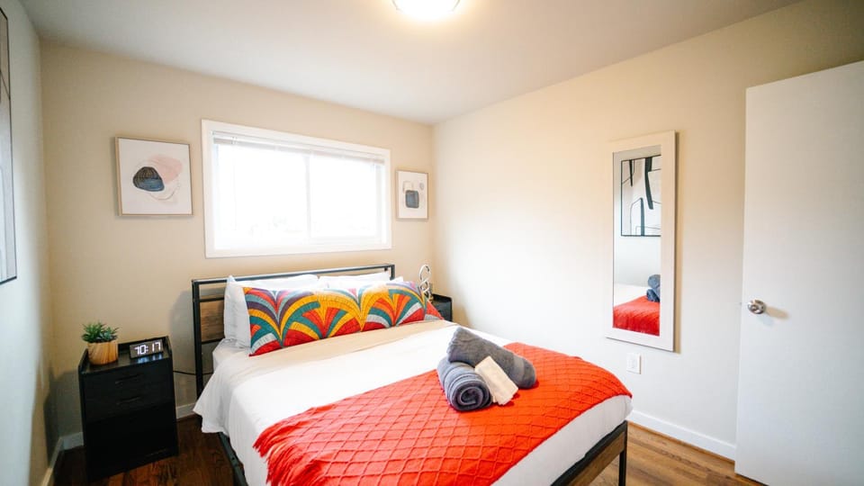 Bed, Bedroom