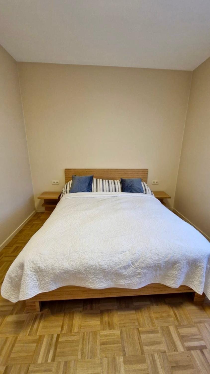 Modern cozy flat close to Attractions & Transport Apartment in Brussels