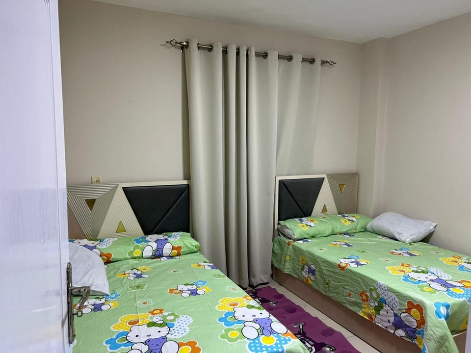 مفروش بالأجهزة ومكيفة في قلب الشيخ زايد Apartment in Egypt