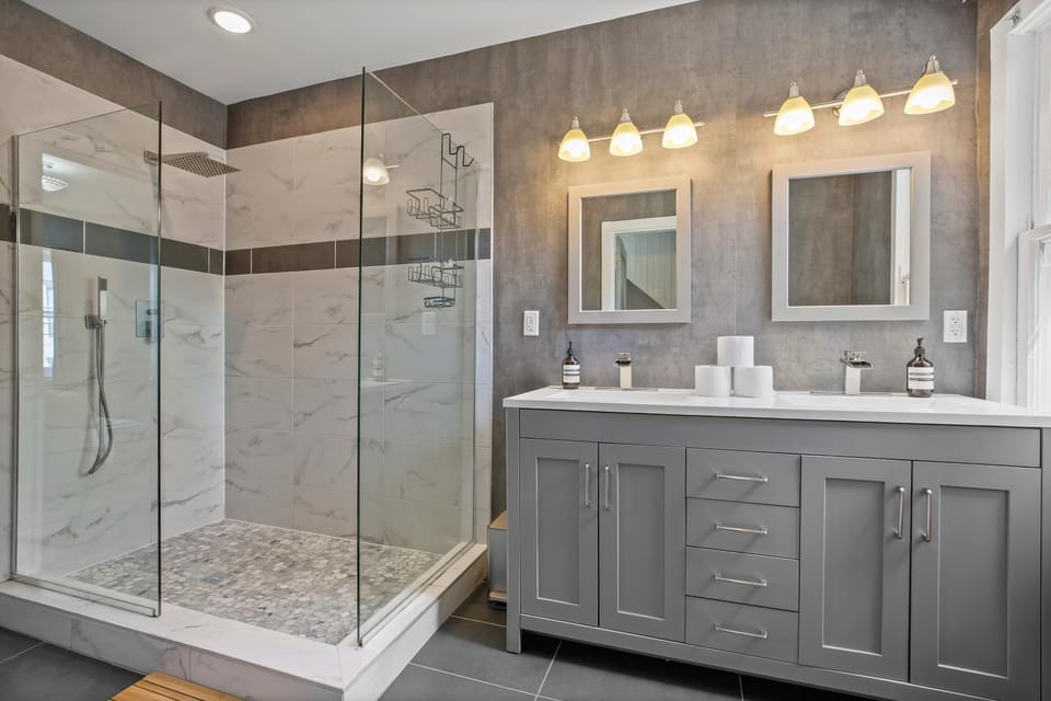 Shower, Bathroom