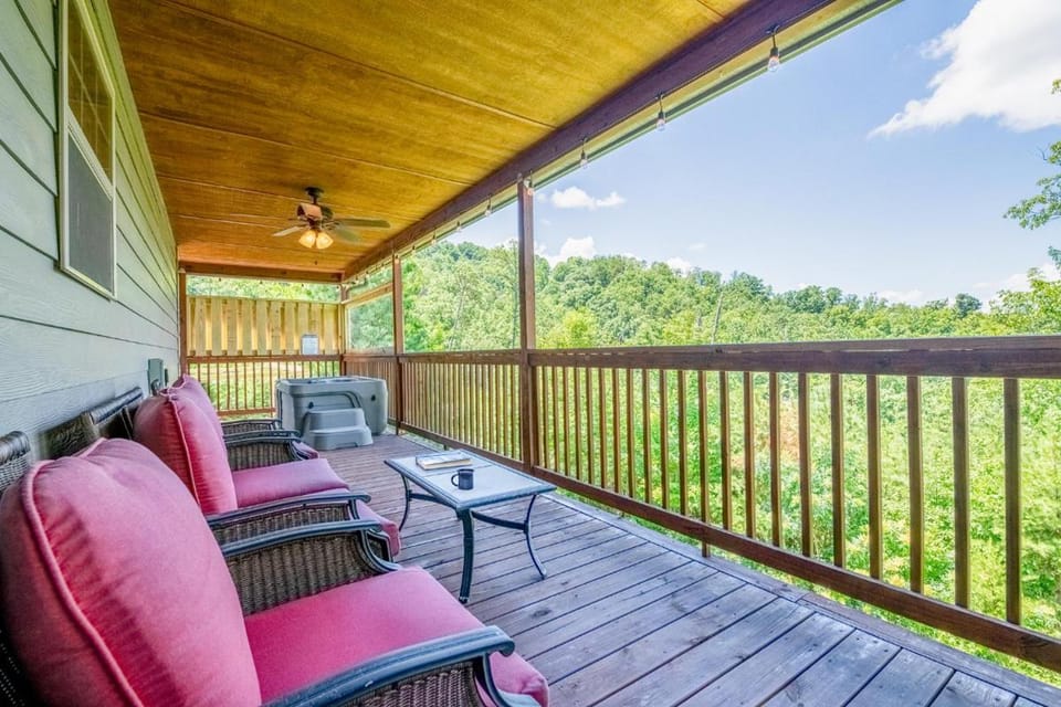 Madisons Retreat By Avada Properties House in Sevier County