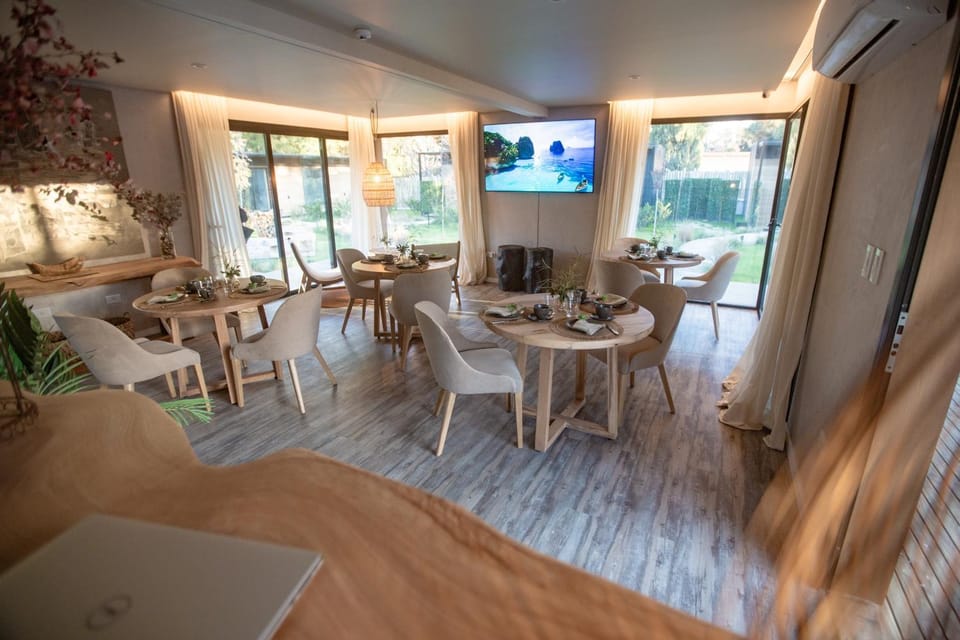 Communal lounge/ TV room, Communal lounge/ TV room
