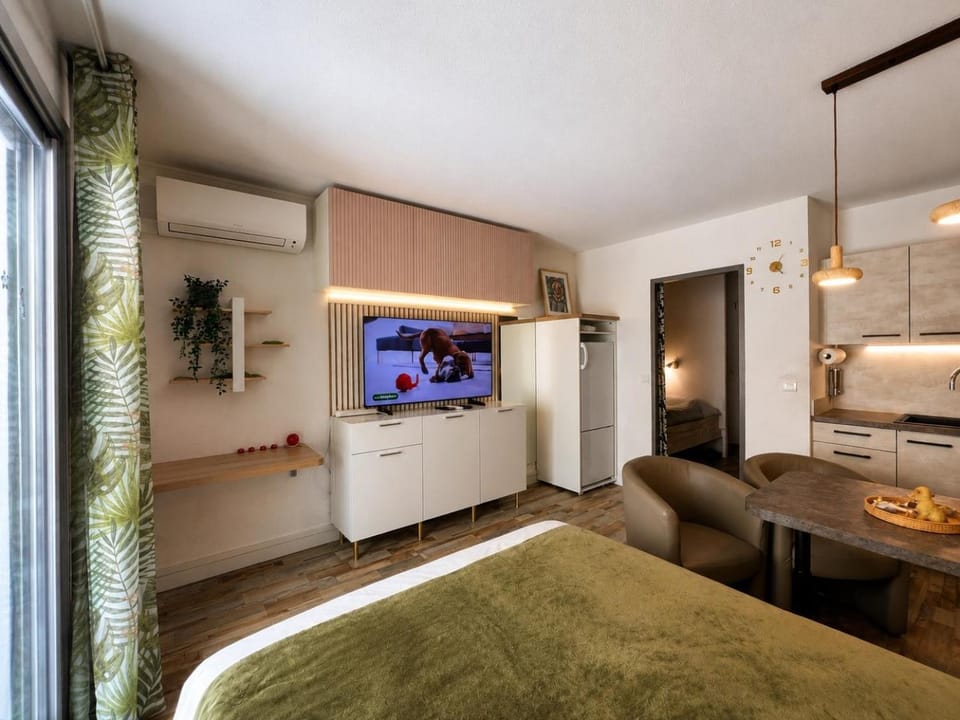 Studio climatise - Parking - Centre, Plage Apartment in La Grande-Motte