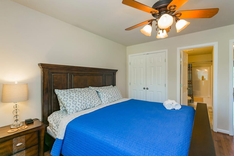 Bed, Bedroom