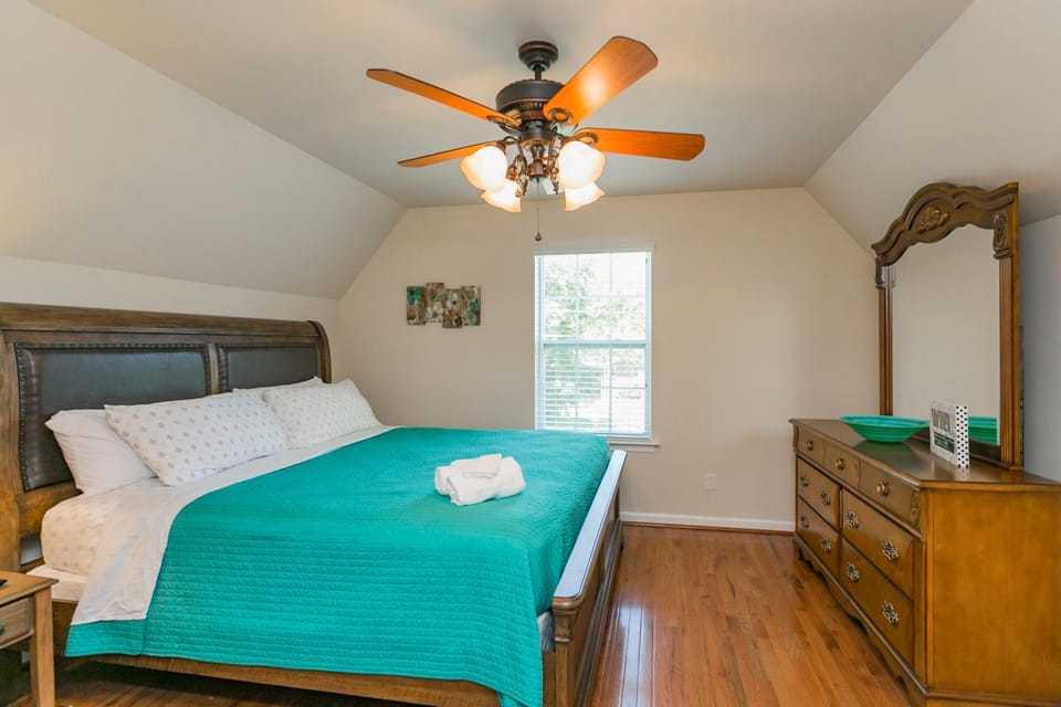 Bed, Bedroom