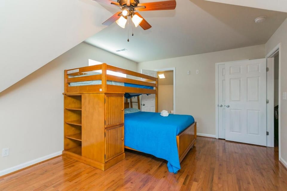 bunk bed