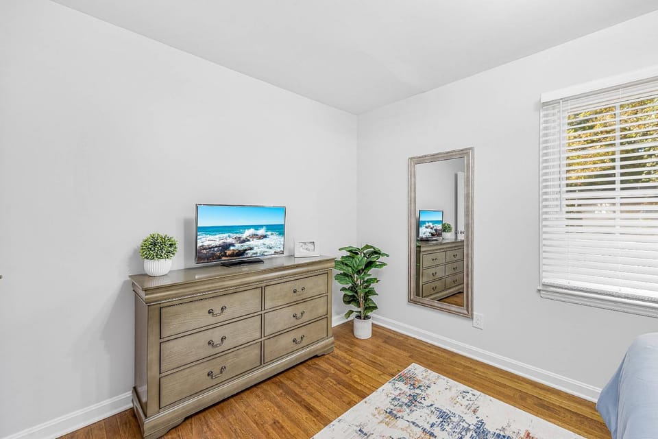 Gilbert Oasis House in Charlotte