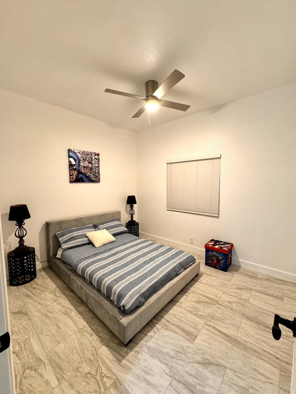 Entire home near stadium House in Glendale