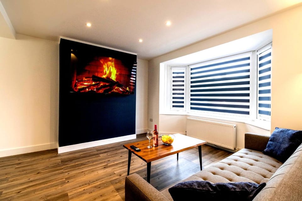 TV and multimedia, Living room, Seating area