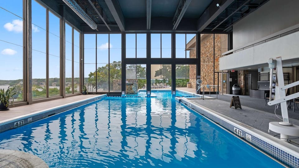Avila Serenity Suites - For 6 House in Lake of the Ozarks