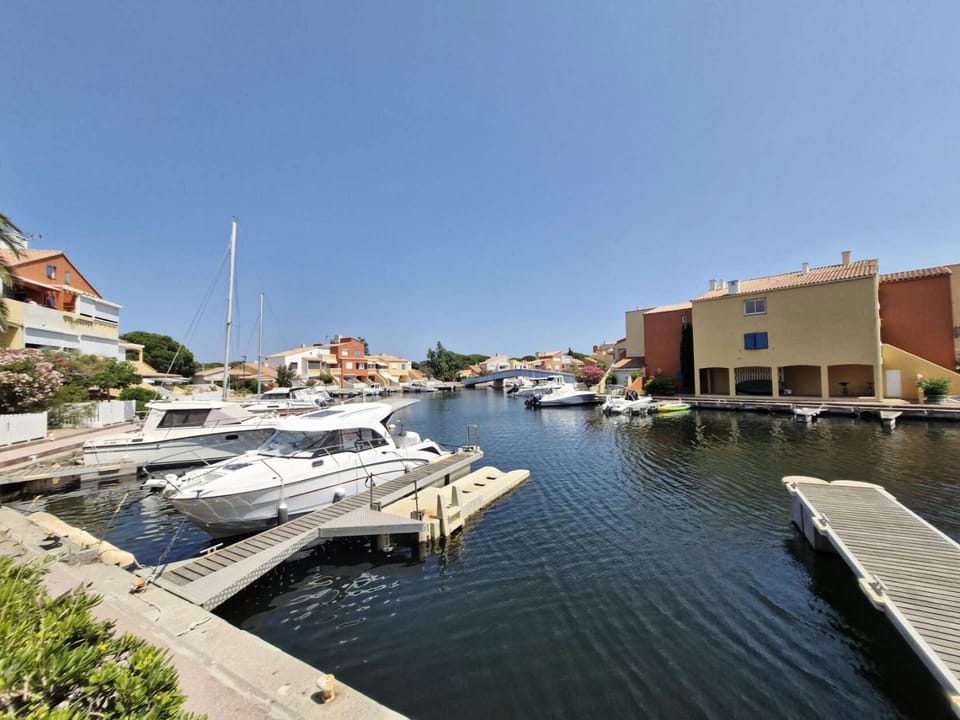 Résidence Nautica - Appartement 5 pièces pour 8 personnes LE BARCARES. Réf: 9NAU8_10 MAE-5033 Apartment in Le Barcarès