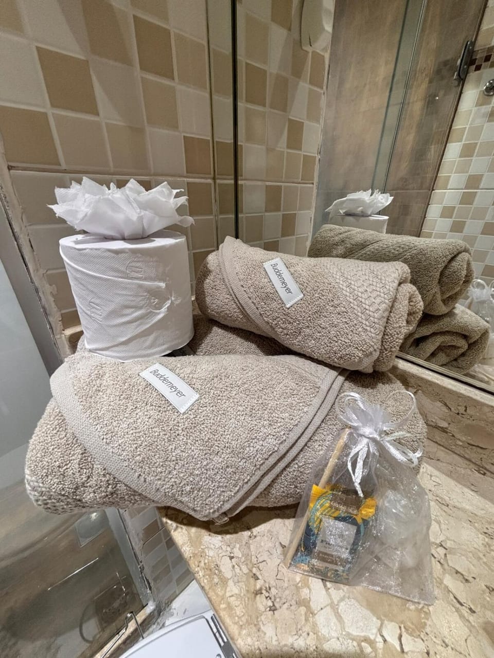Bathroom, towels