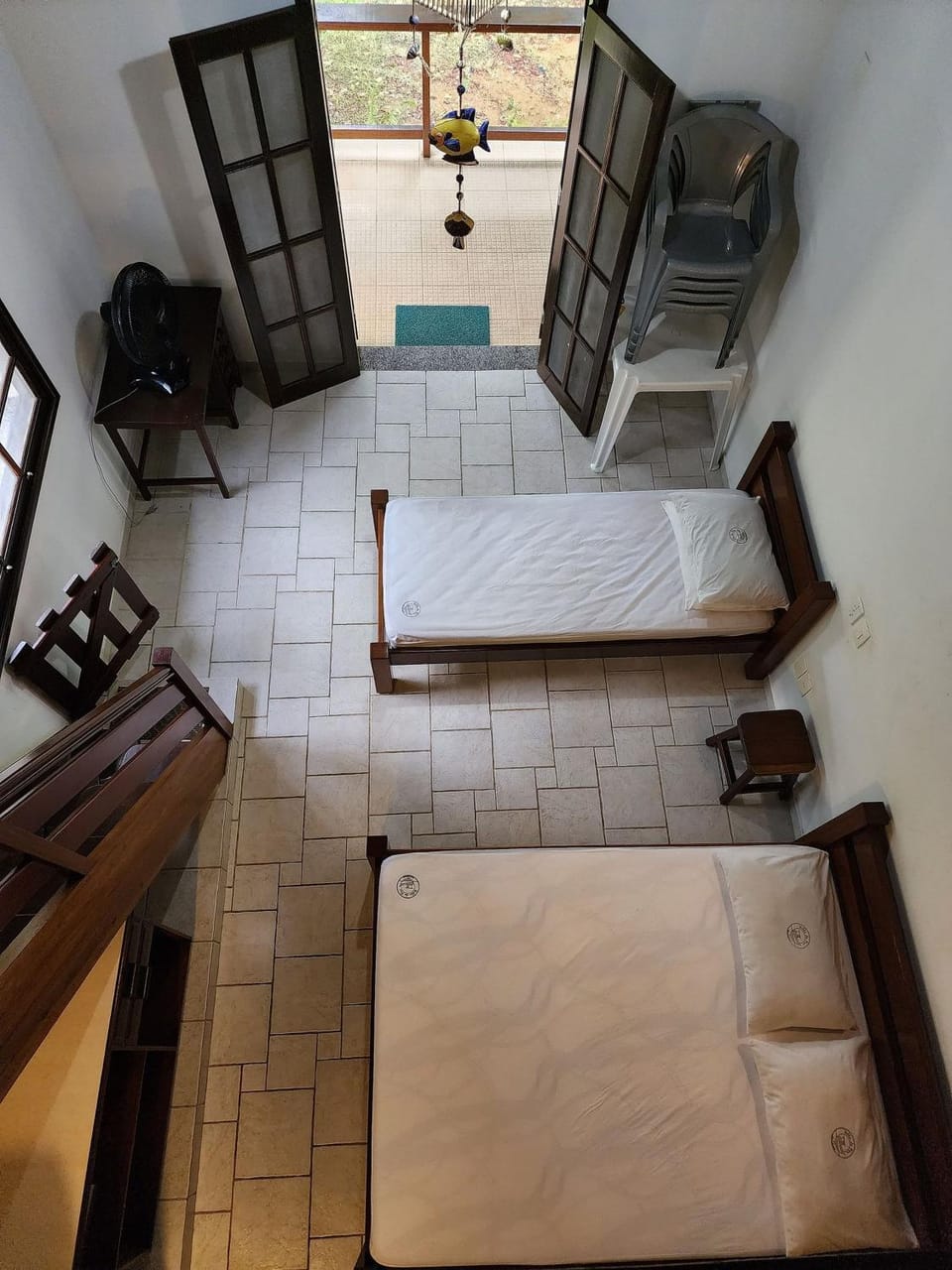 Photo of the whole room